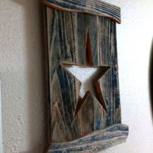 Star reclaimed wood